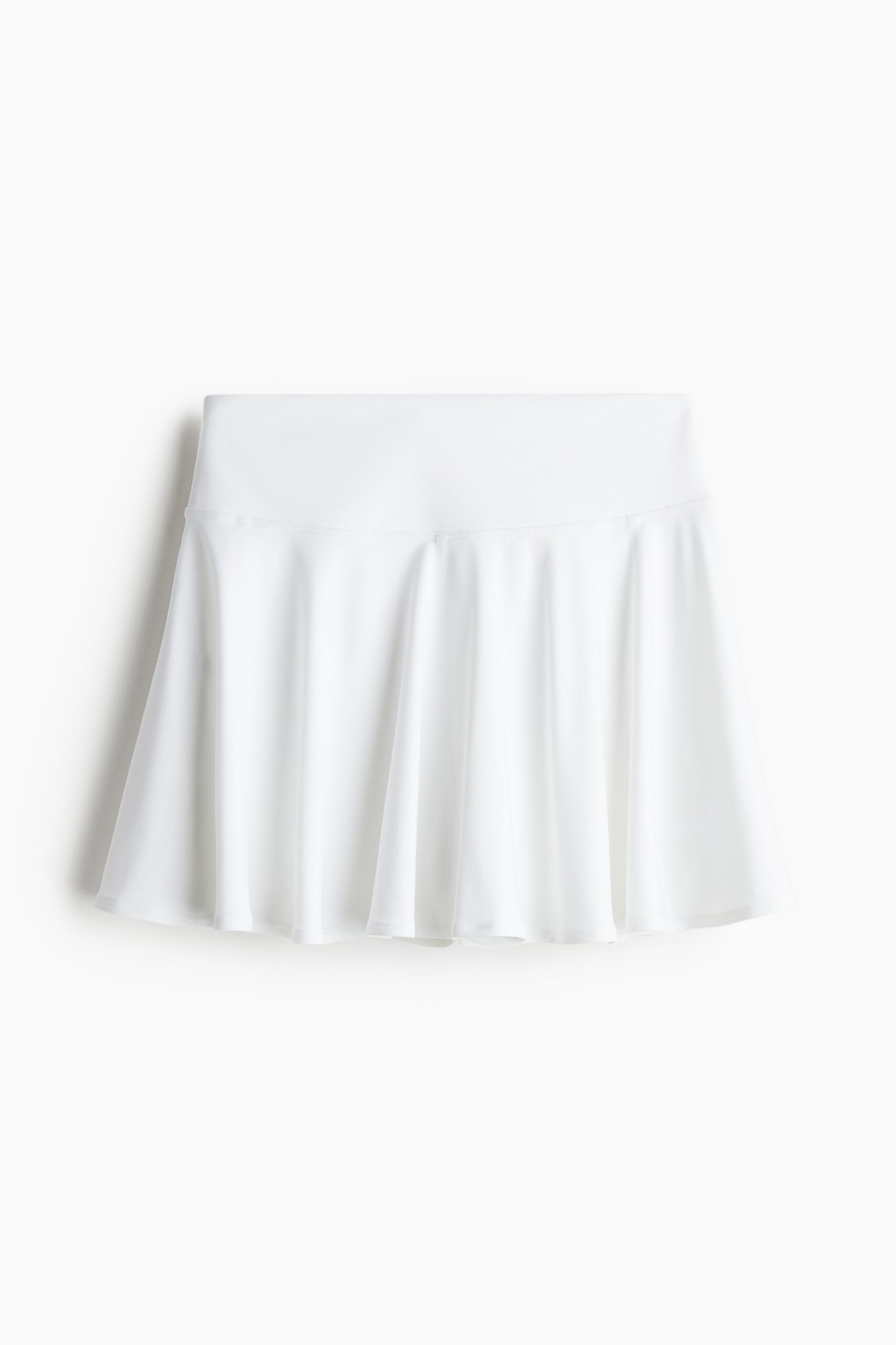 circle cut tennis skirt with drymove™